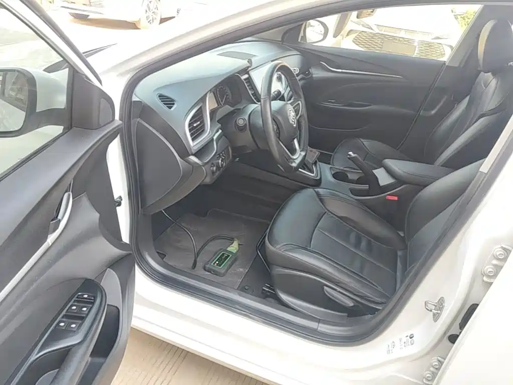 Buick Excelle — миниатюра 16