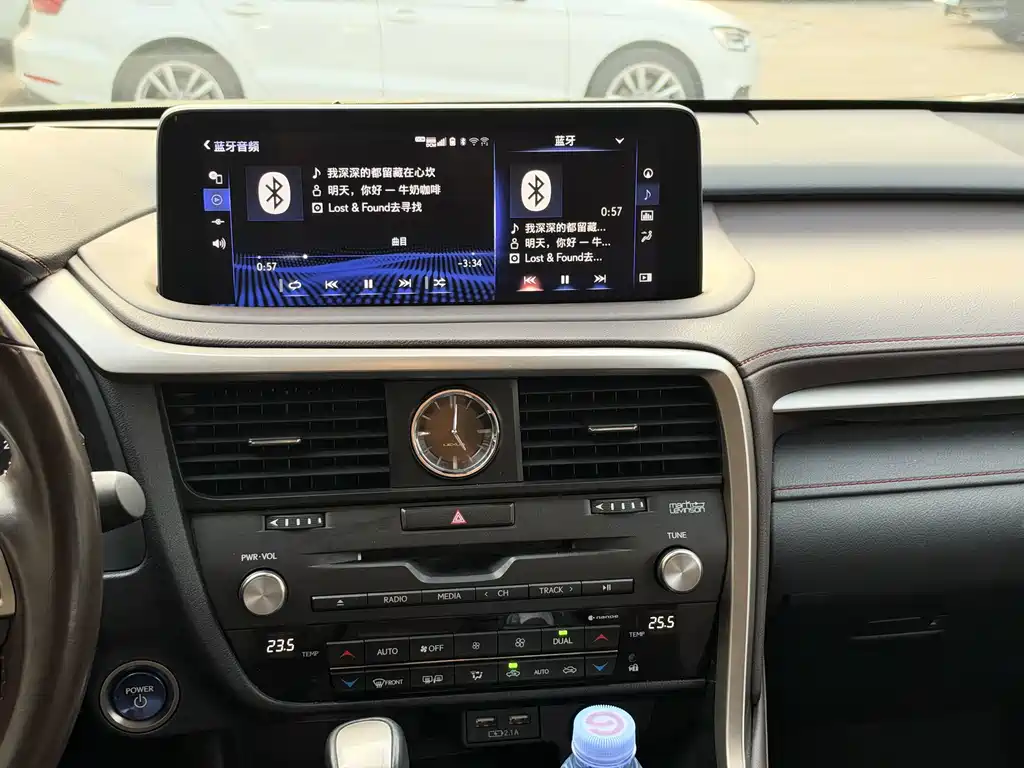 Lexus RX — миниатюра 11