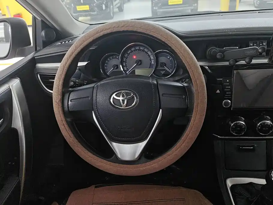 Toyota Corolla — миниатюра 15