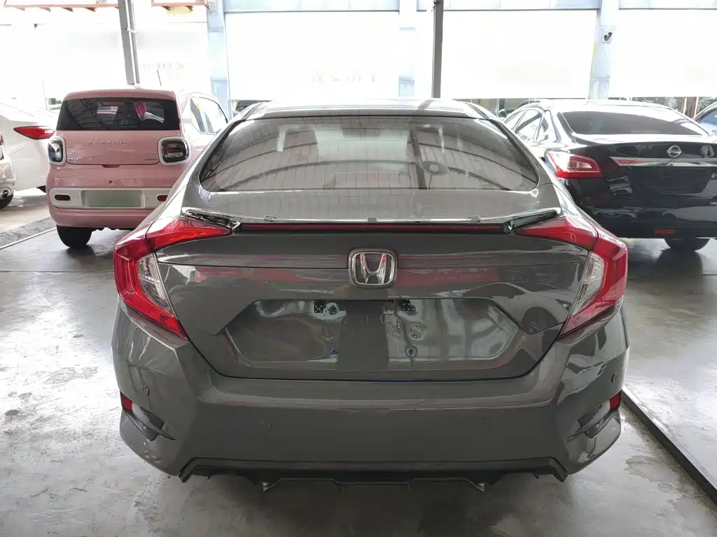 Honda Civic — миниатюра 6