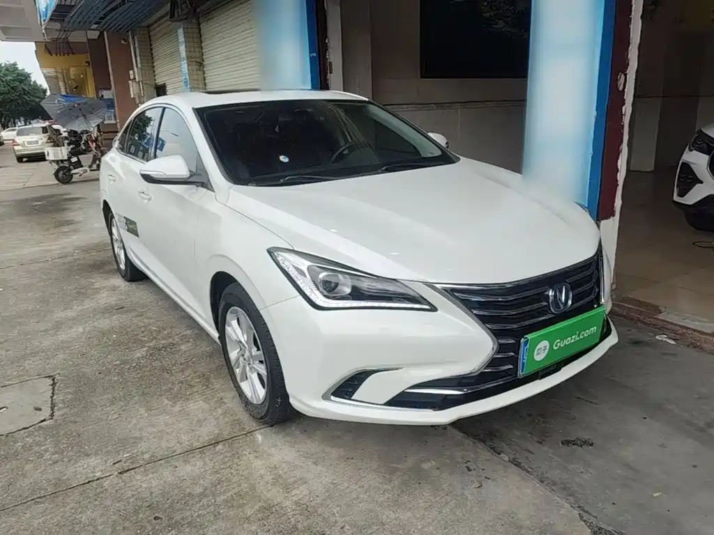 Changan Eado — миниатюра 4