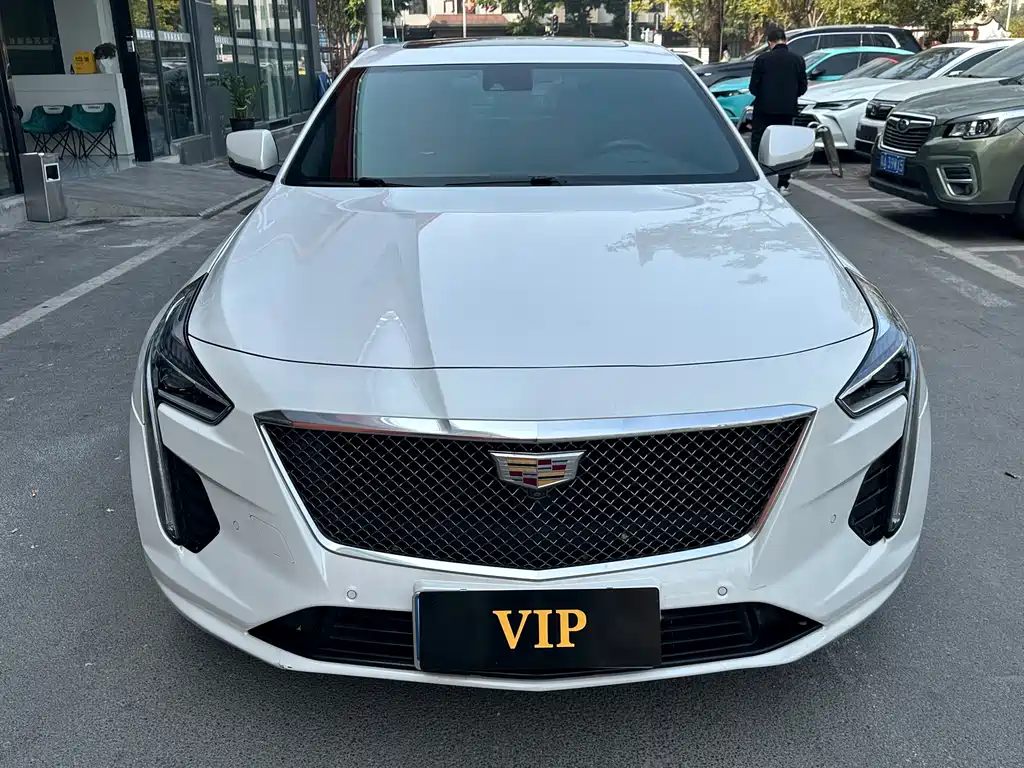 CADILLAC CT6