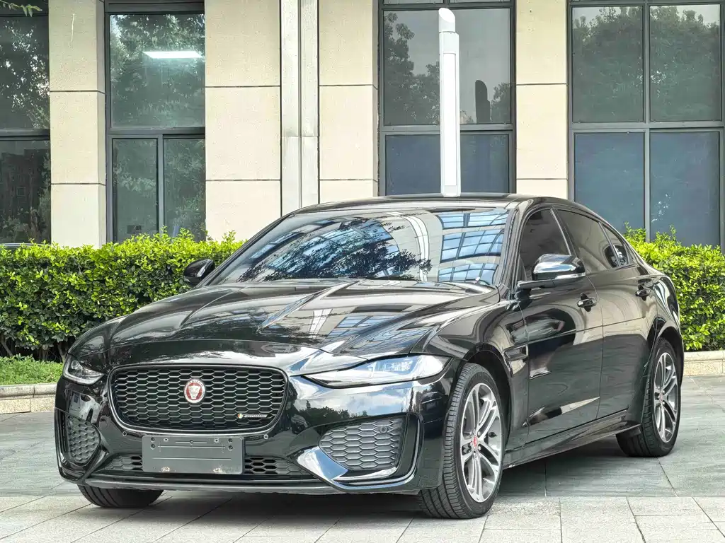 Jaguar XEL