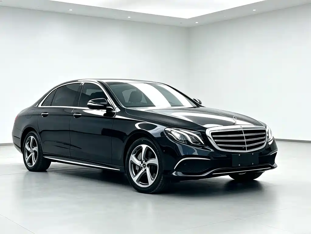 Mercedes-Benz E-Class — миниатюра 3