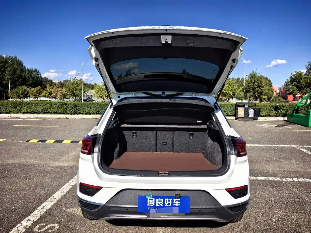Volkswagen T-Roc — миниатюра 7