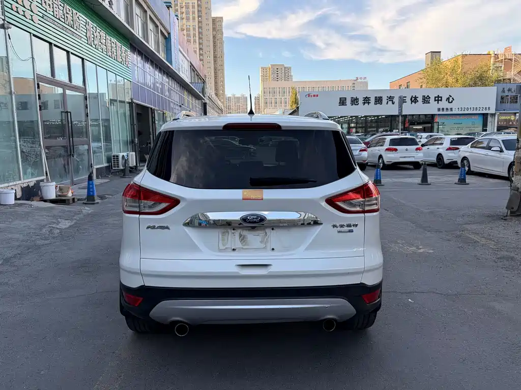 Ford Kuga — миниатюра 8