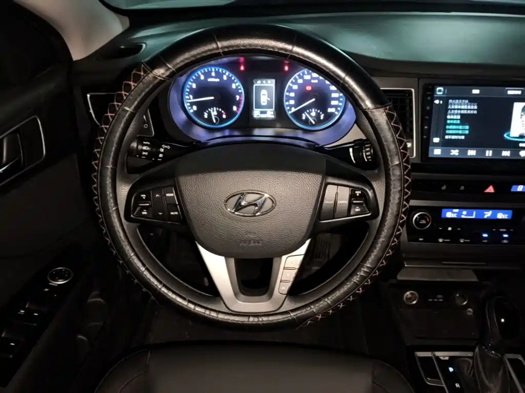 Hyundai Mistra — миниатюра 11