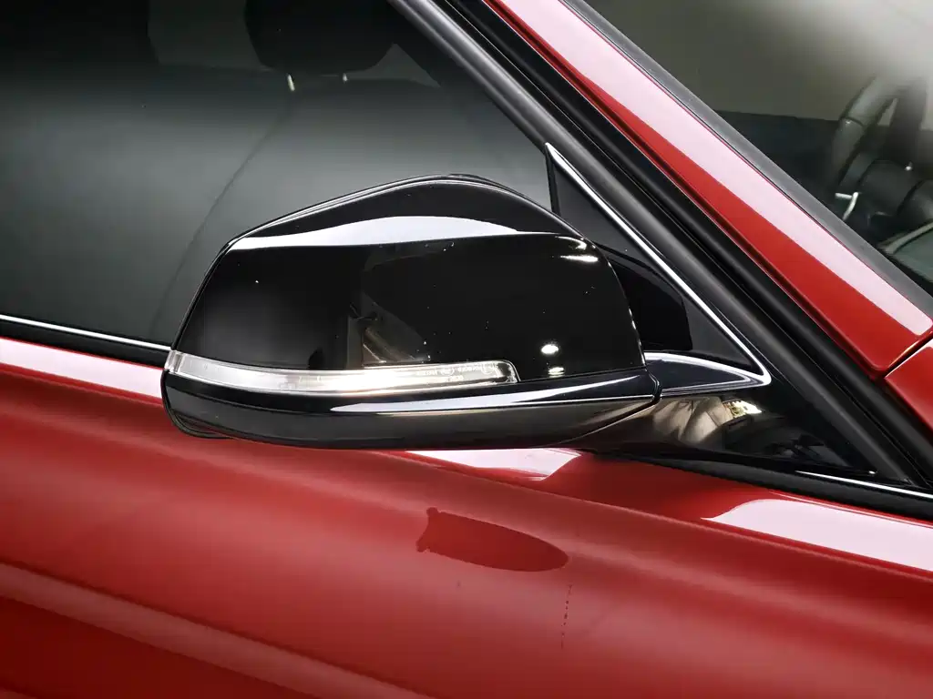 BMW 3 Series - фото 5