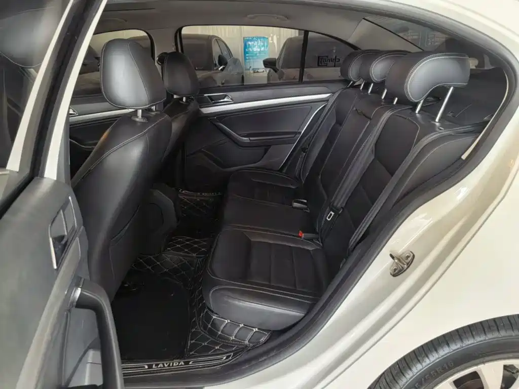 Volkswagen Lavida — миниатюра 17