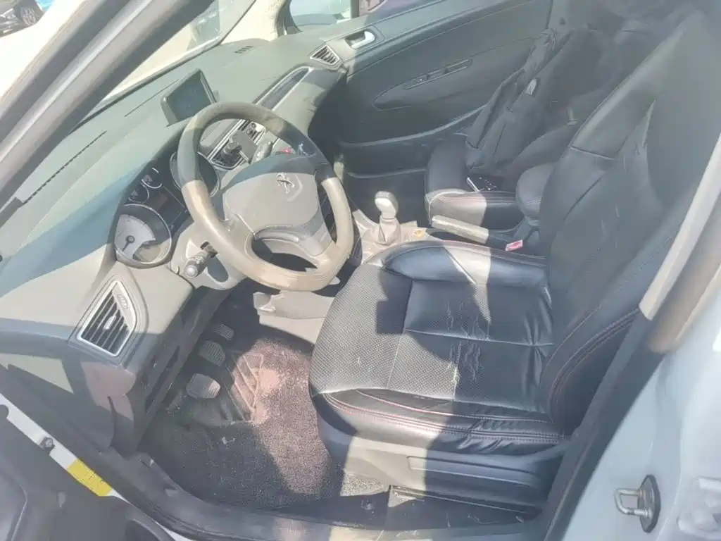 Peugeot 308 — миниатюра 20