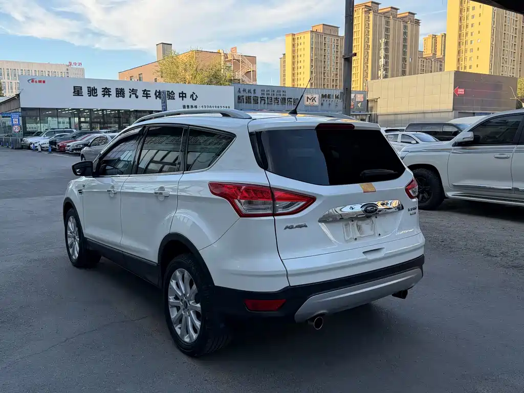 Ford Kuga — миниатюра 7