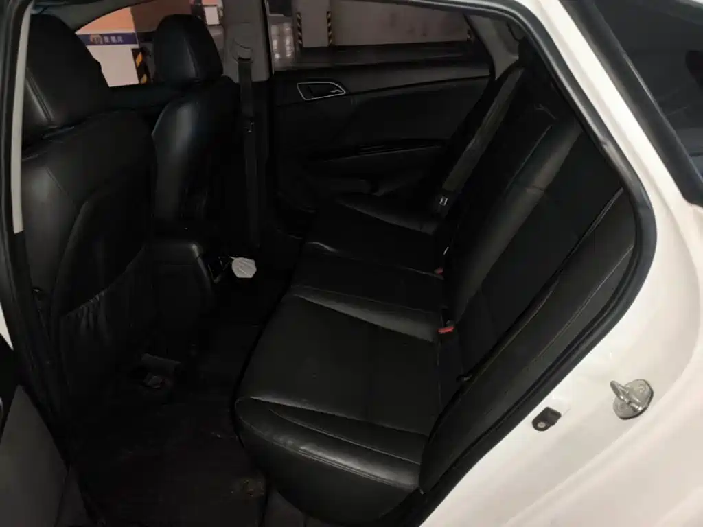 Hyundai Mistra — миниатюра 17