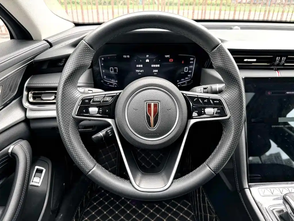 Hongqi Hongqi H5 — миниатюра 9