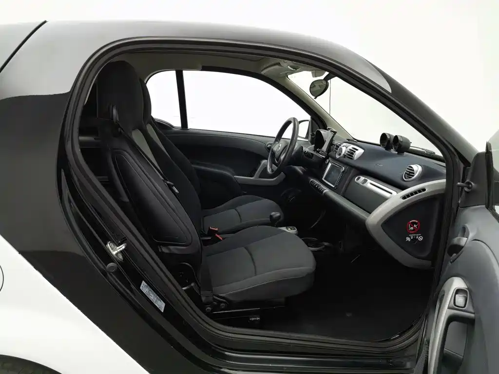 smart Smart Fortwo — миниатюра 23