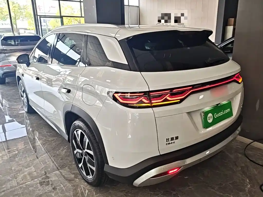 BYD L DM-i — миниатюра 5