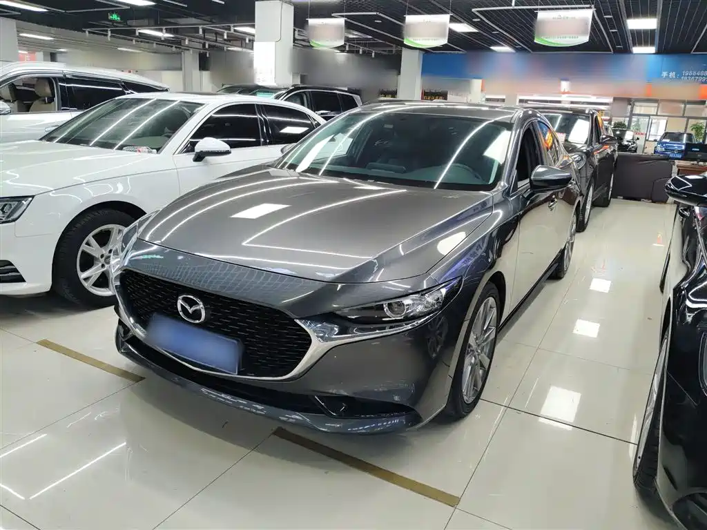 Mazda 3 Axela 2021