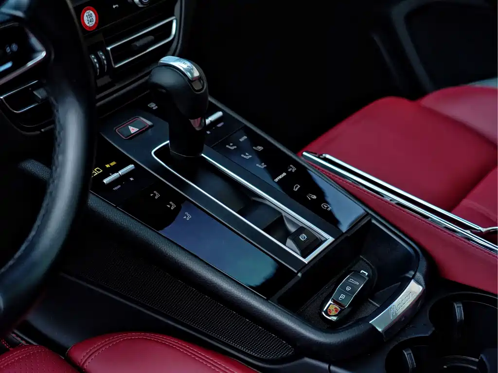 Porsche Macan — миниатюра 16