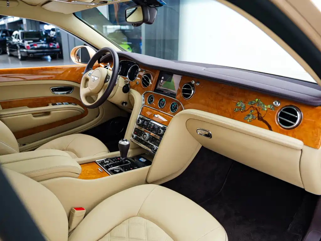 Bentley Mulsanne — миниатюра 10