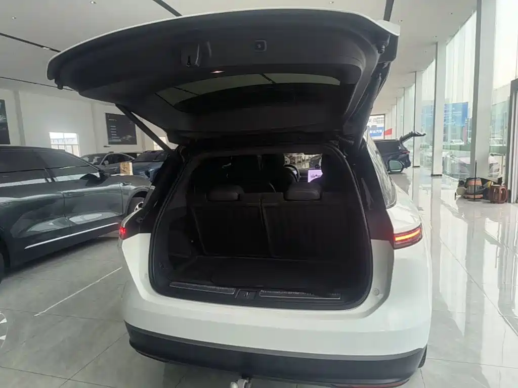 NIO ES8 — миниатюра 19