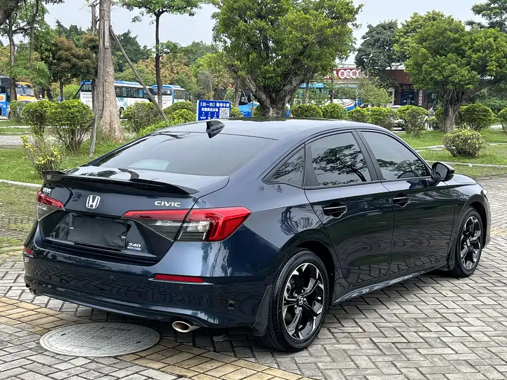 Honda Civic — миниатюра 7