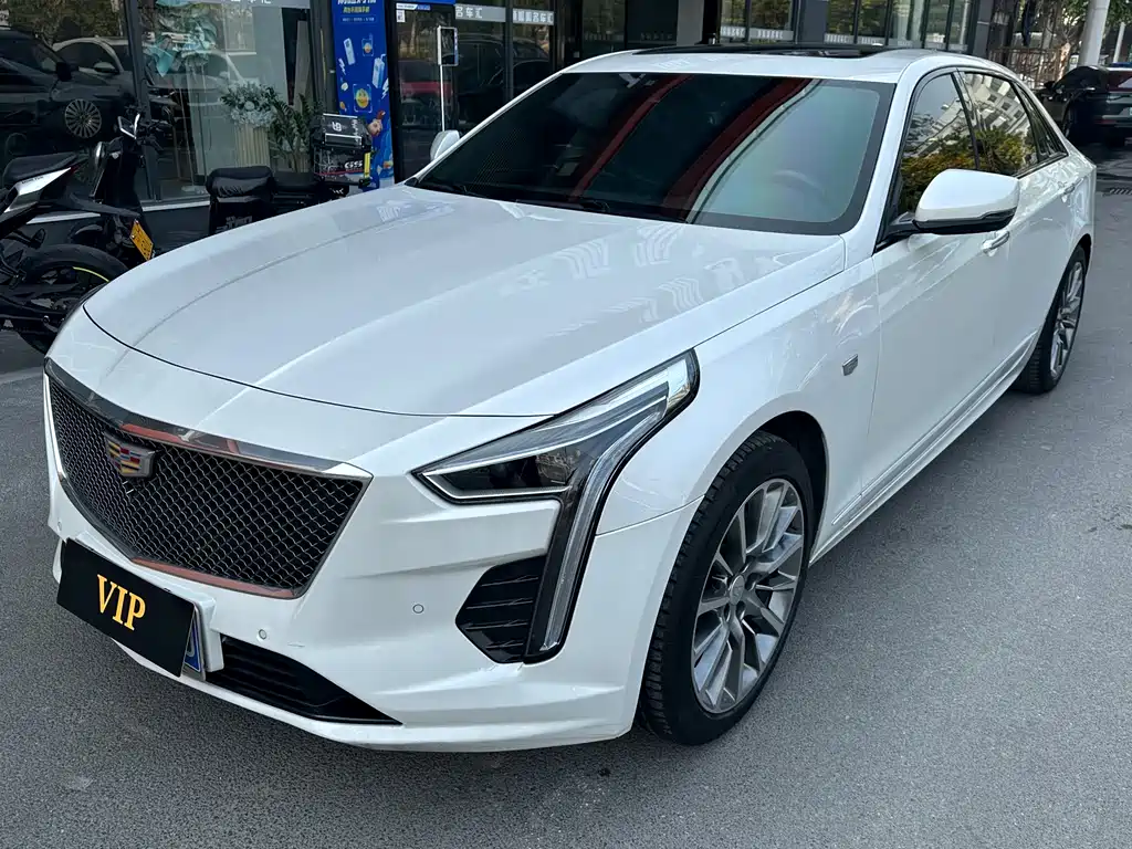 CADILLAC CT6