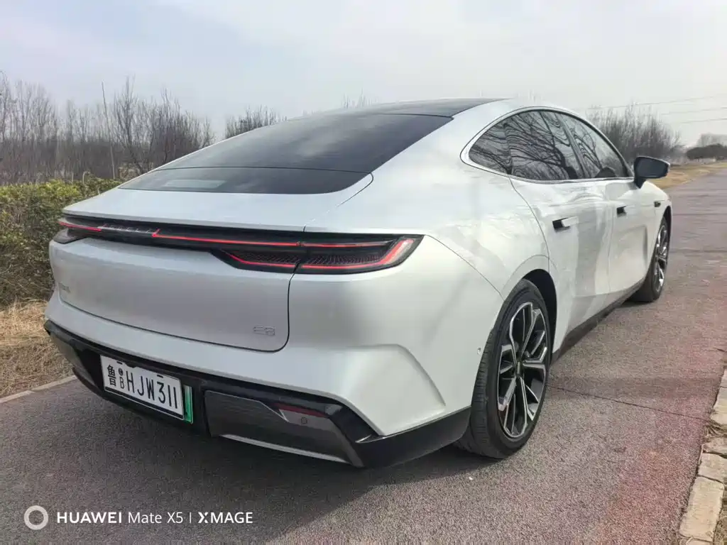 GEELY GALAXY GALAXY E8