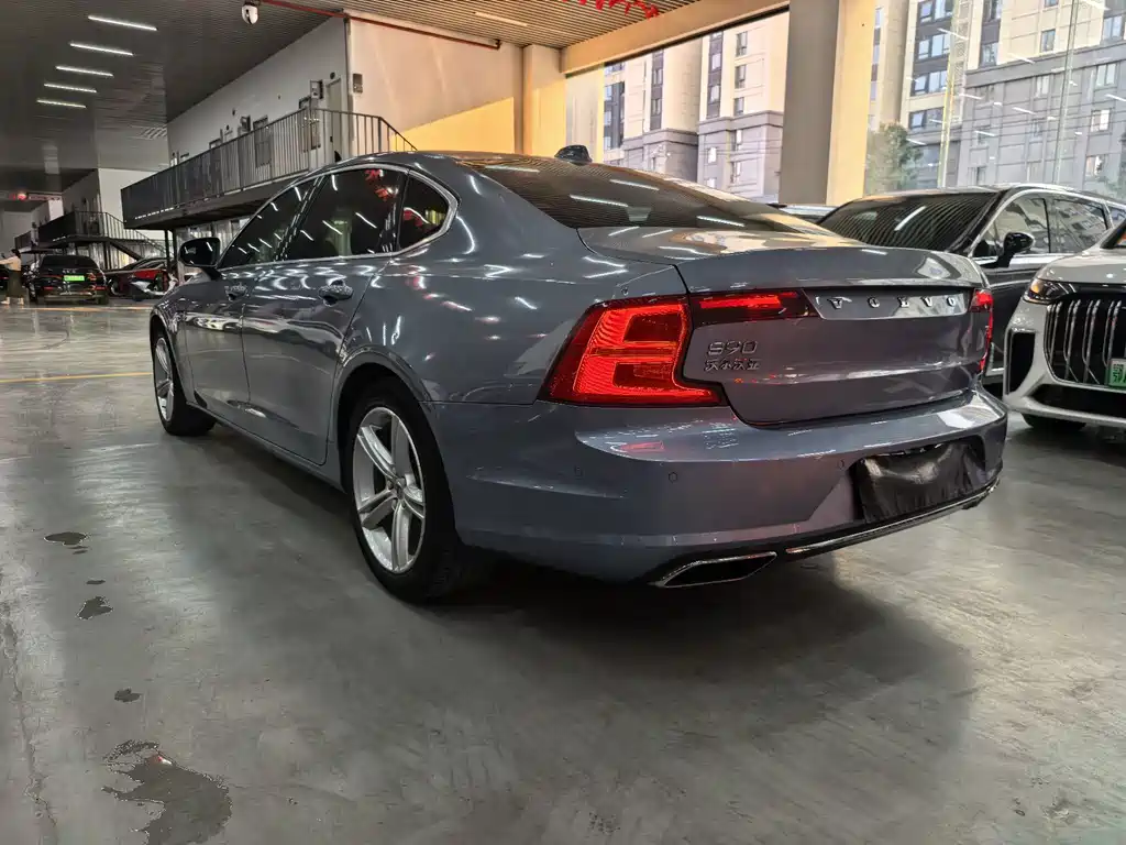 Volvo S90 — миниатюра 15