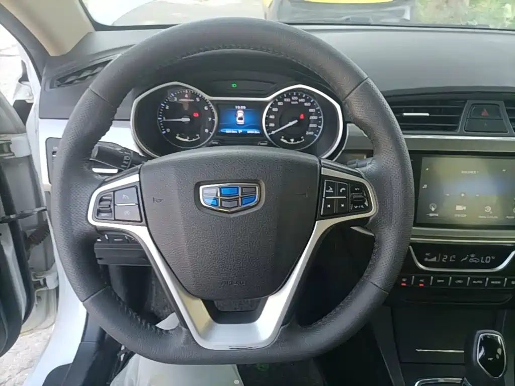 Geely Emgrand — миниатюра 11