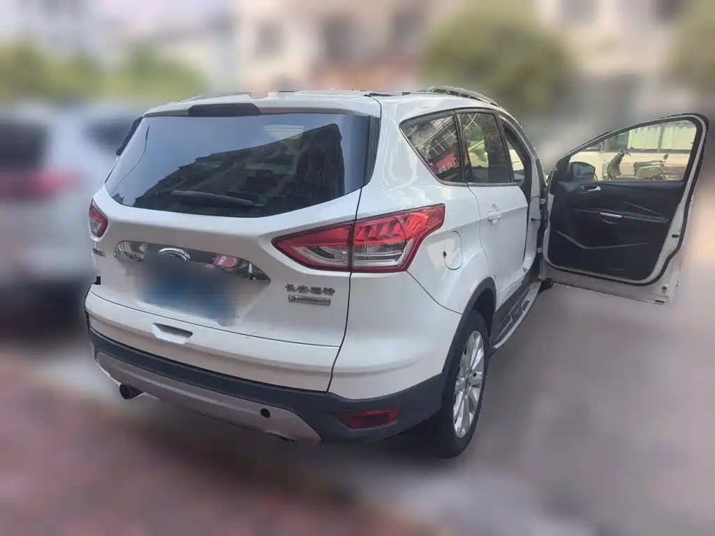 Ford Kuga — миниатюра 4