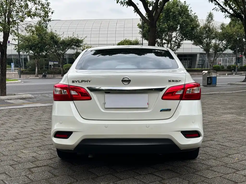 Nissan Sylphy — миниатюра 5