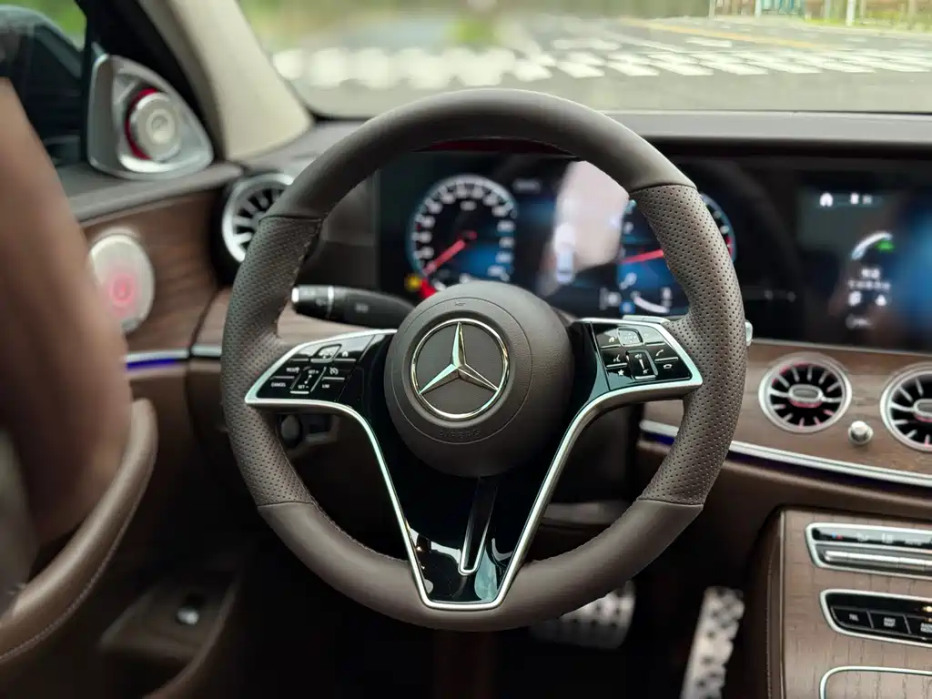 Mercedes-Benz E-Class E 2022 E 300 L Luxury