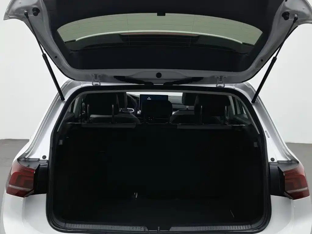 Volkswagen Golf — миниатюра 16
