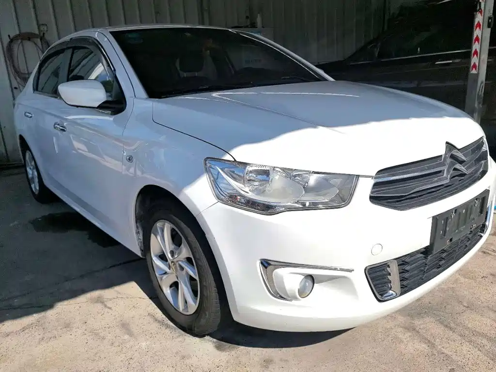 Citroen Elysee — миниатюра 2