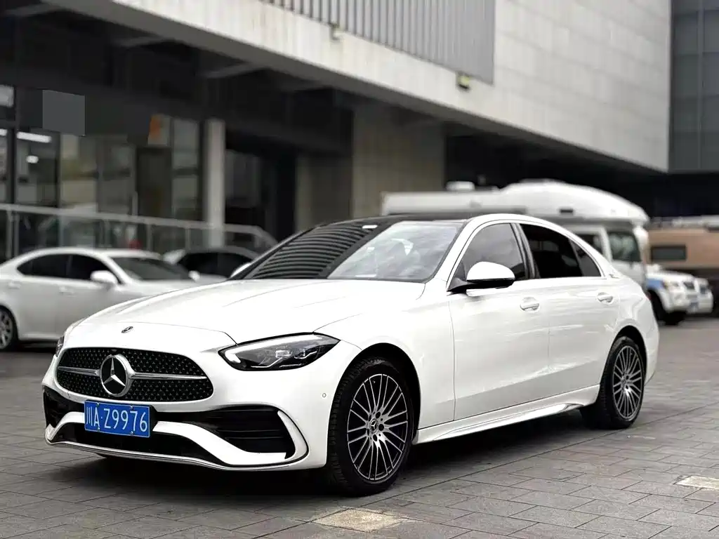 Mercedes-Benz C-Class 2024