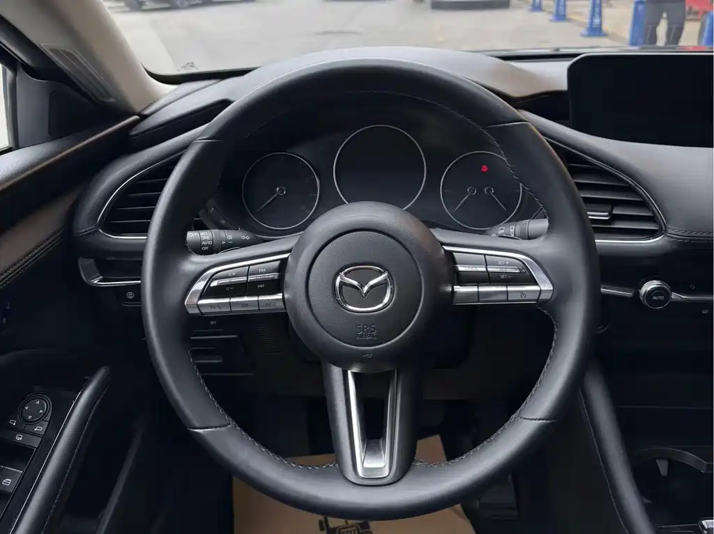 Mazda 3 Axela — миниатюра 14