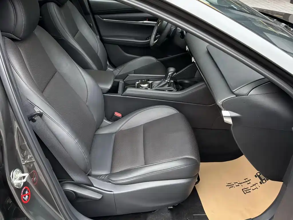 Mazda 3 Axela — миниатюра 13