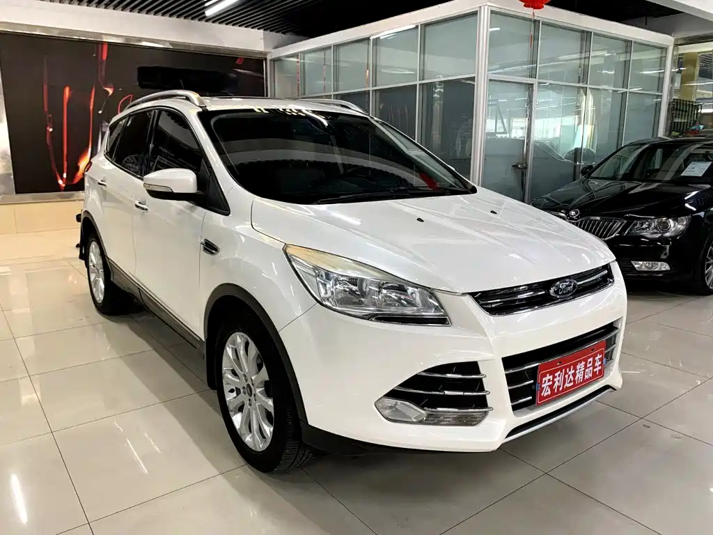 Ford Kuga — миниатюра 9