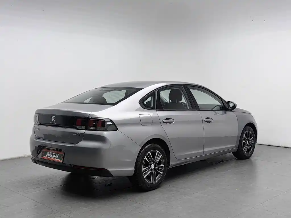 Peugeot 308 — миниатюра 2