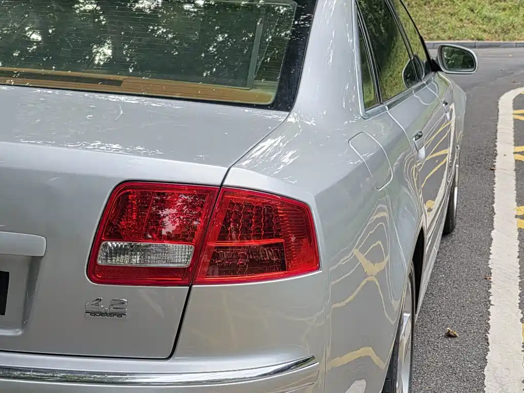 Audi A8 — миниатюра 10