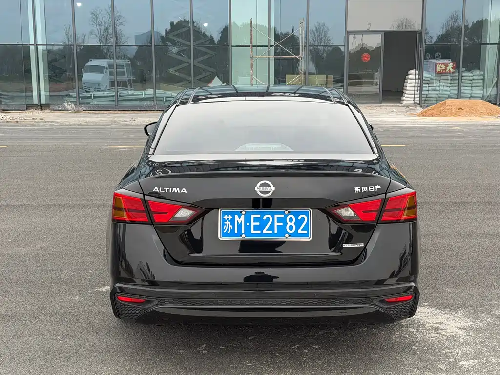 NISSAN TEANA