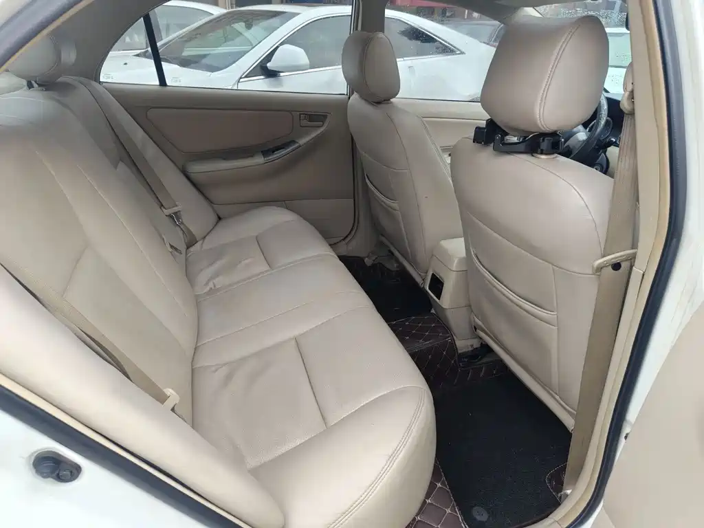 Toyota Corolla — миниатюра 12