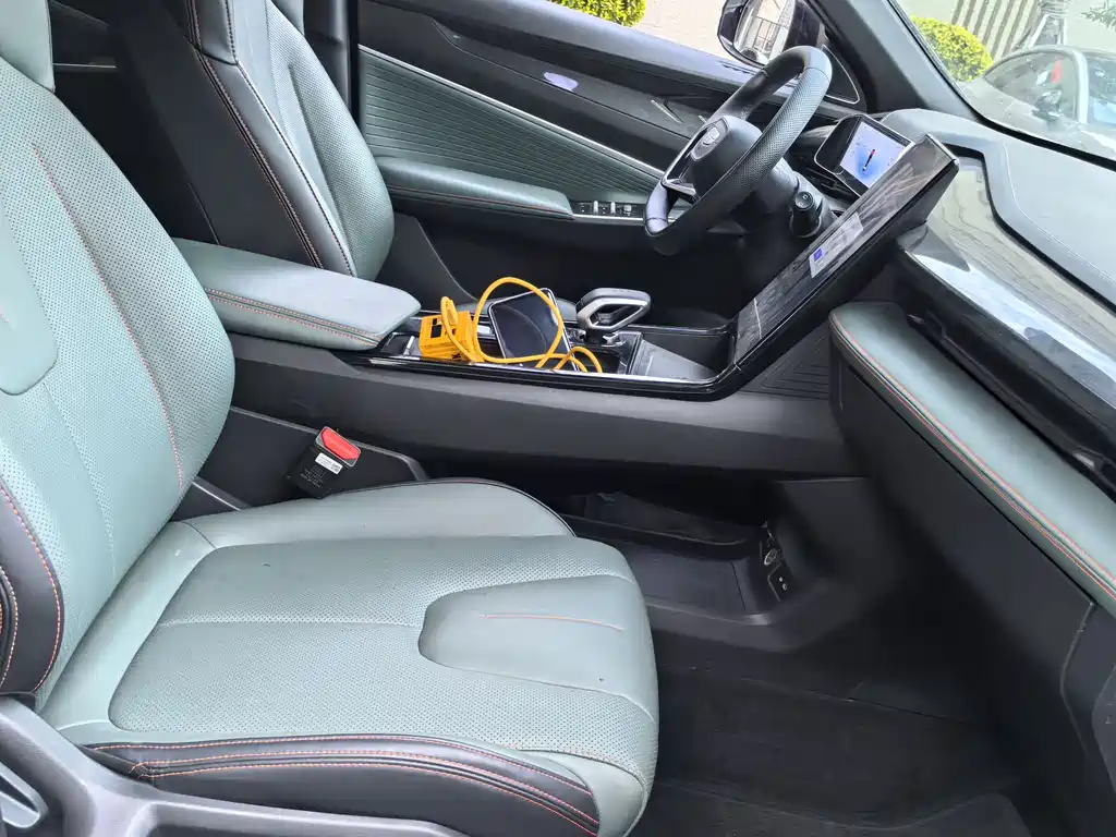 GEELY AUTOMOBILE BOYUE