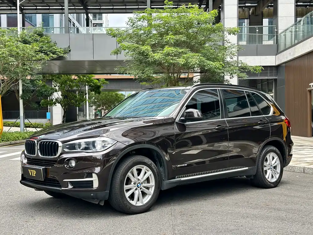 BMW X5 (Import)