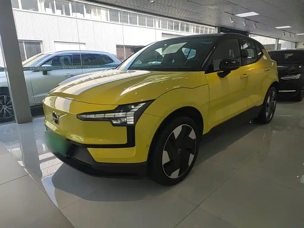 Volvo EX30 — миниатюра 2