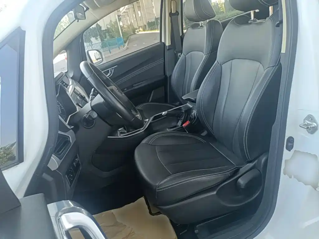 Geely Vision X3 — миниатюра 15