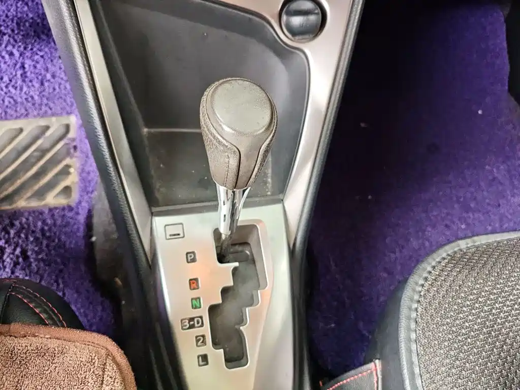 Toyota Yaris L — миниатюра 10
