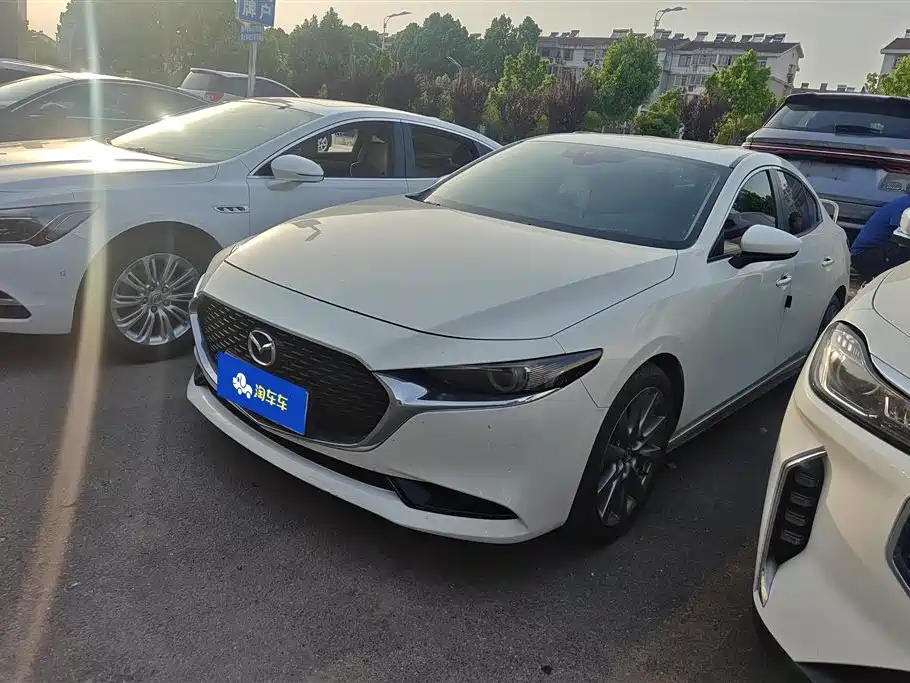 Mazda 3 Axela 2021