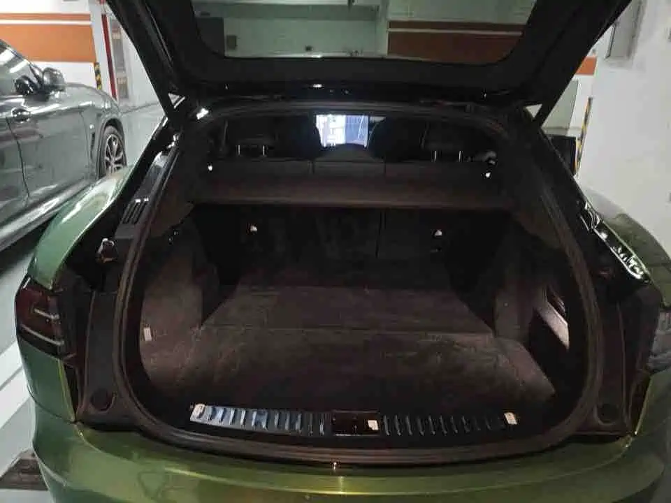 Tesla Model S — миниатюра 9