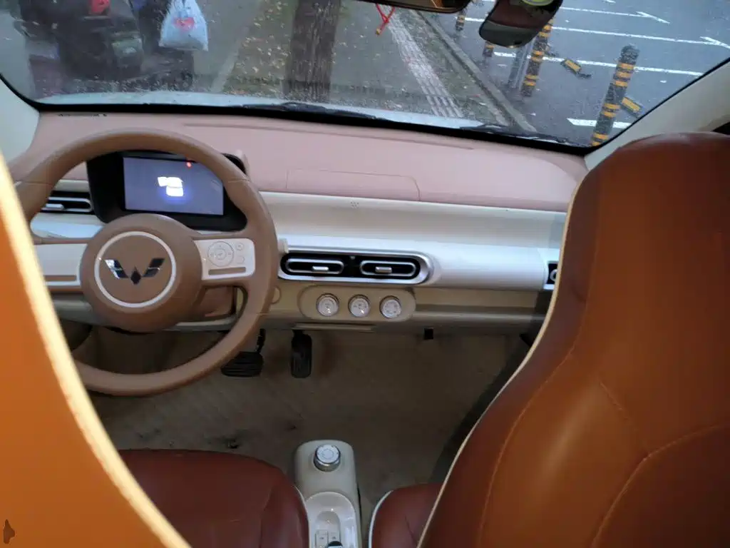 Wuling MINIEV — миниатюра 10