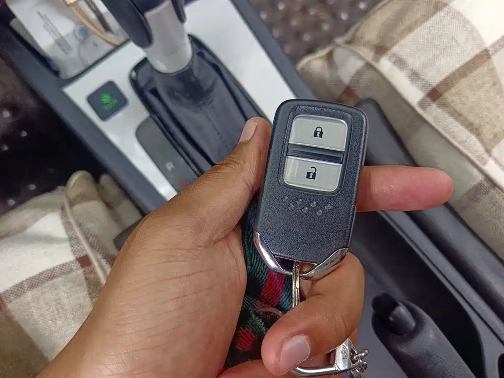 Honda Fit — миниатюра 9